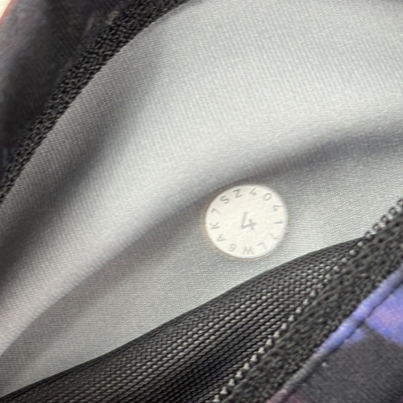 Lululemon Speed Up Crop (21") Frozen Flourish Multi - Picture 5 of 5